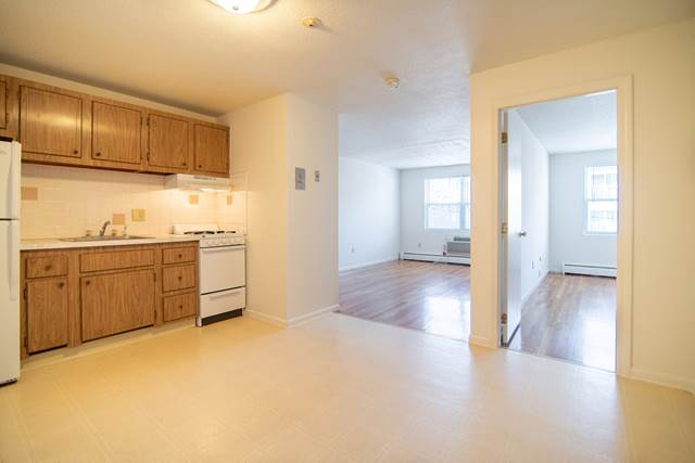 1-bedroom apartment at Edgewood Gardens Embassy And Wilder Ridge Apartments in Lowell, MA